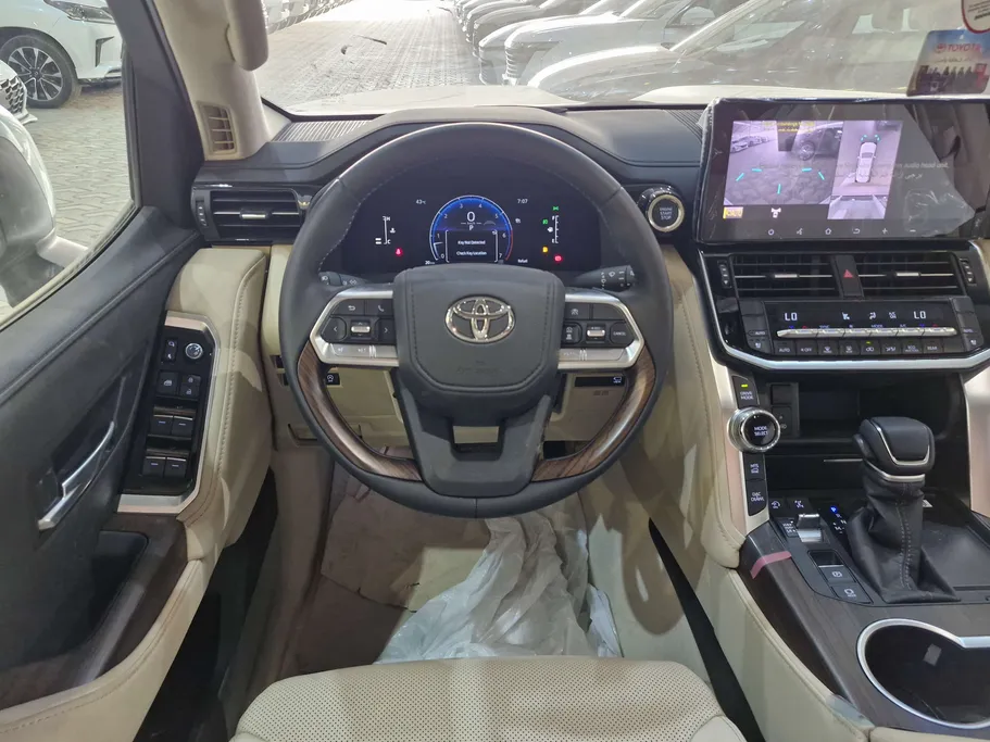 تويوتا لاندكروزر GXR4 2026 