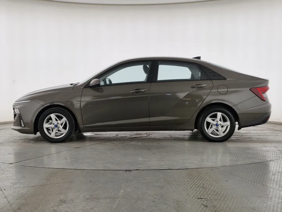 2024 Hyundai Accent Fleet 