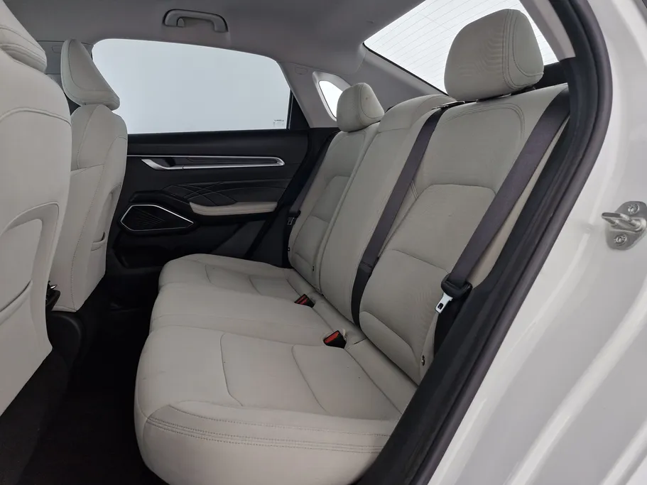 جيلي امجراند GS 2023 