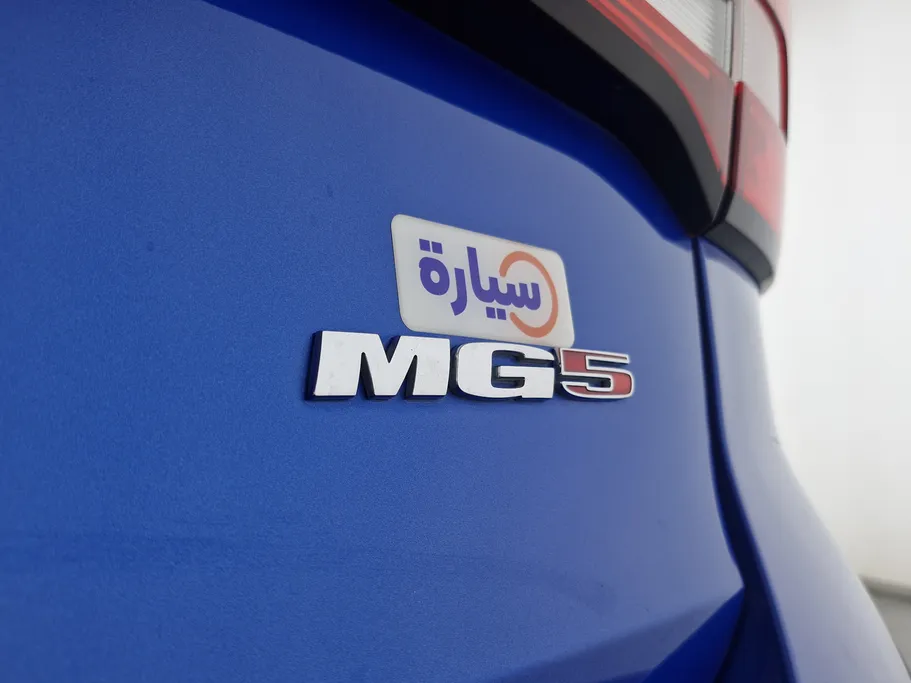 2022 MG 5 STD 