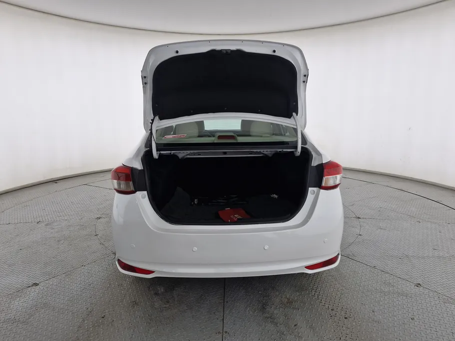 2021 Toyota Yaris  Y 