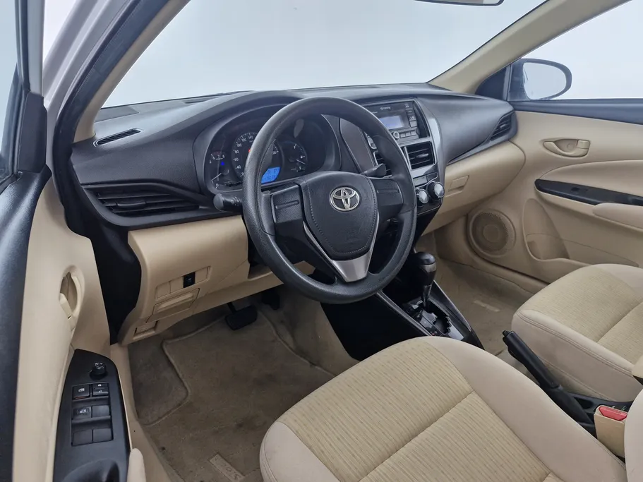 2021 Toyota Yaris  Y 