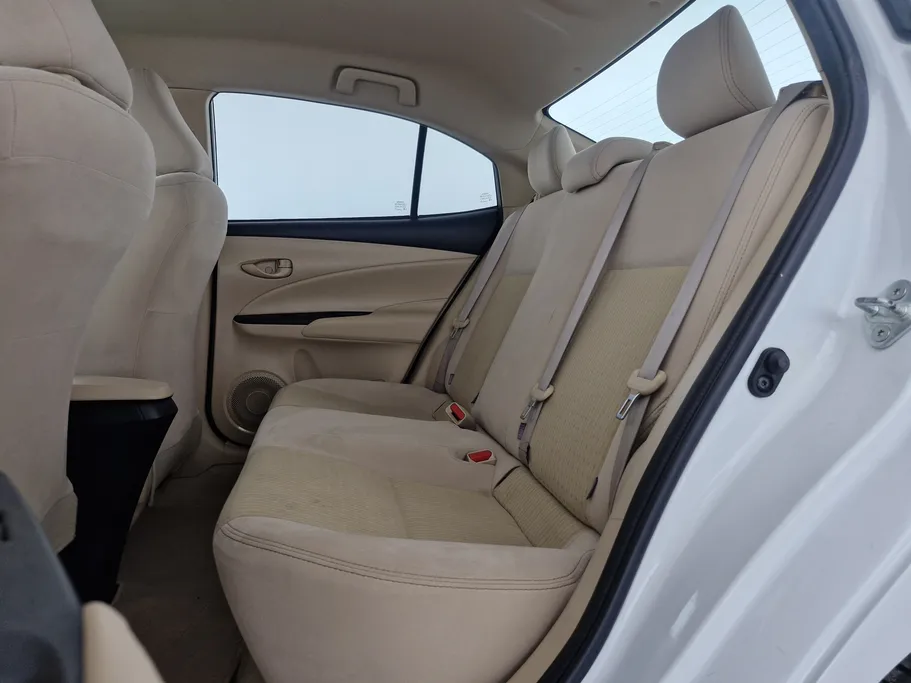 2021 Toyota Yaris  Y 