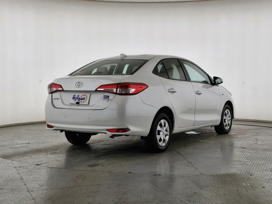 2021 Toyota Yaris  Y 