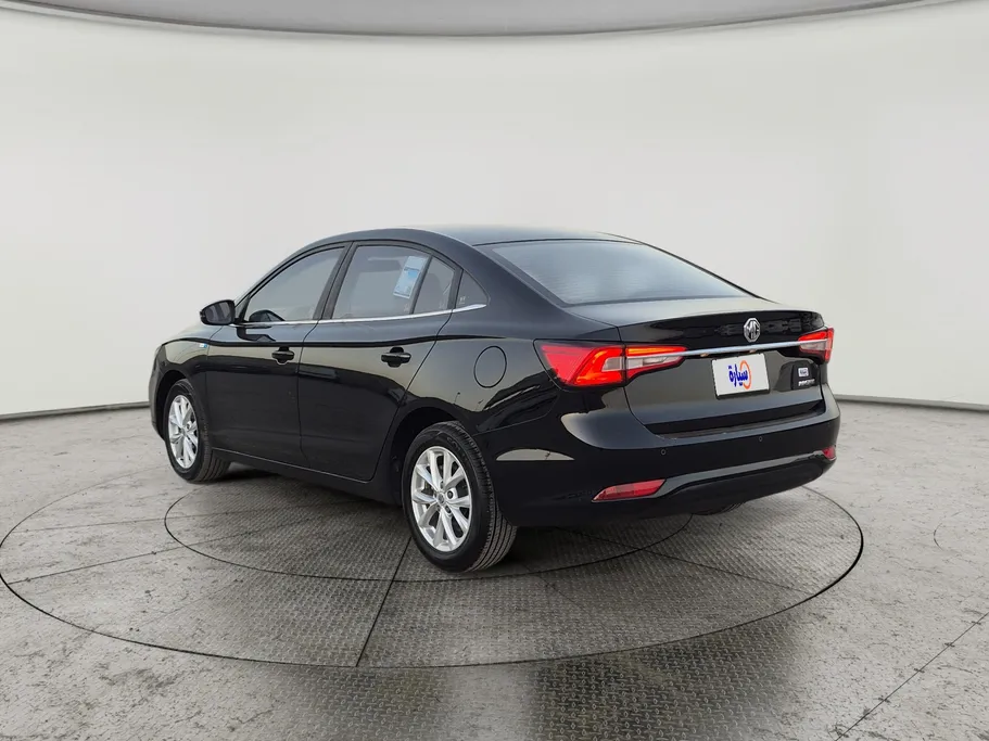 ام جي 5 COM 2024 