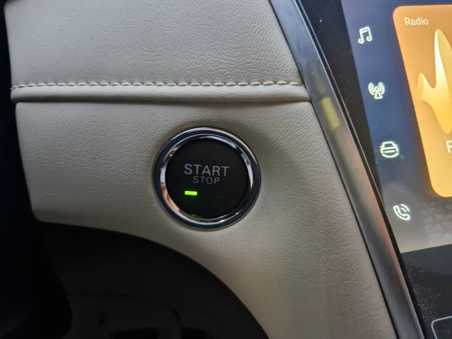 ام جي 5 COM 2024 