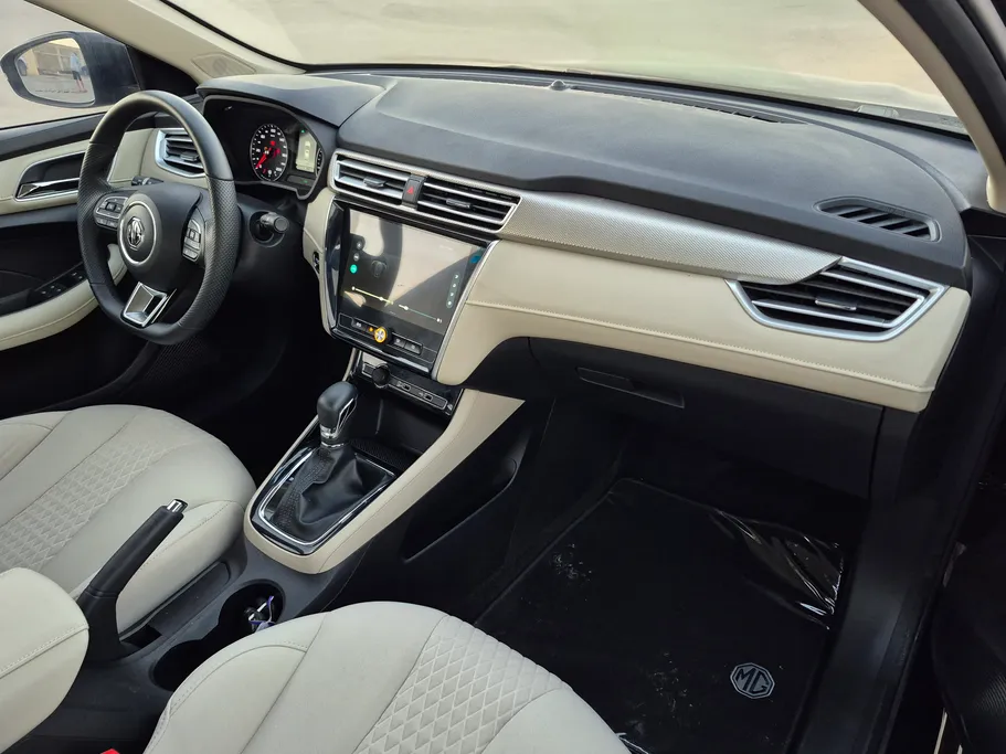 ام جي 5 COM 2024 