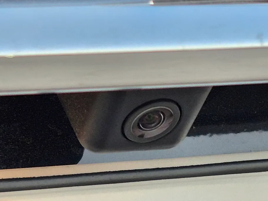 ام جي 5 COM 2024 