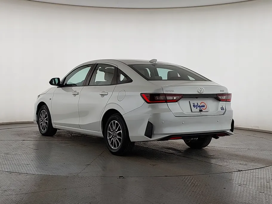 2023 Toyota Yaris  Y 