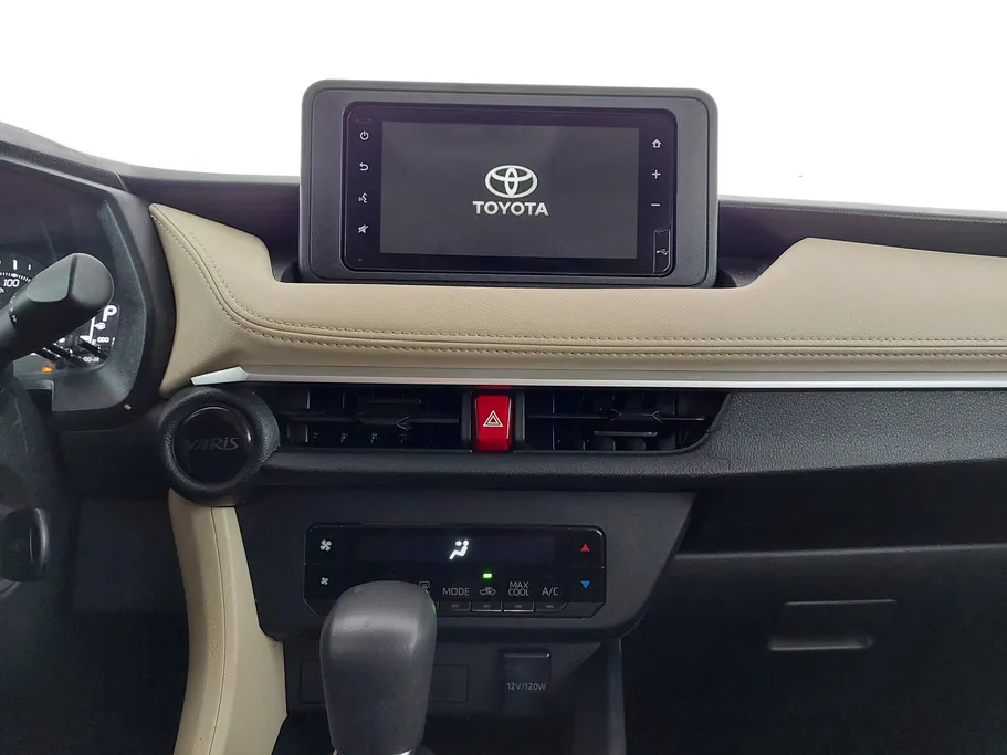 2023 Toyota Yaris  Y 