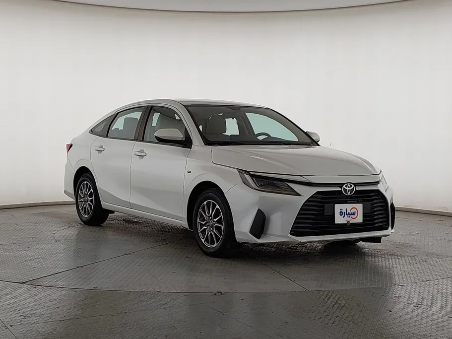 2023 Toyota Yaris  Y 