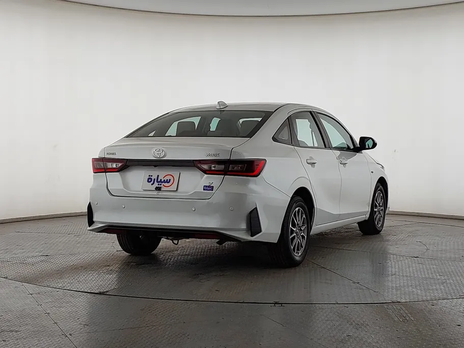 2023 Toyota Yaris  Y 