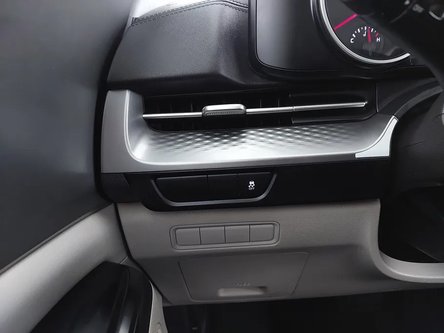 كيا كرنفال GL 2023 