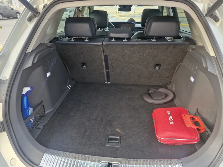 2022 Hongqi HS5 Comfort 