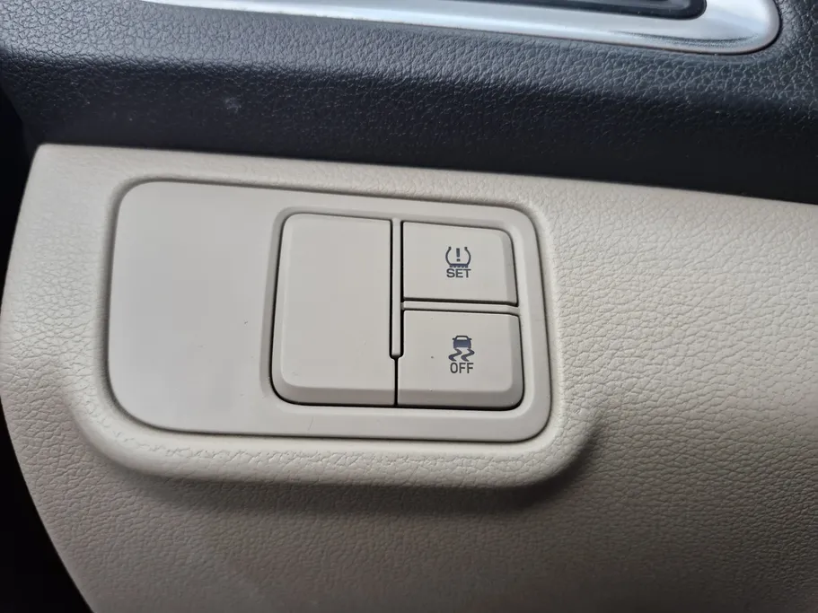 هيونداي اكسنت سمارت 2023 