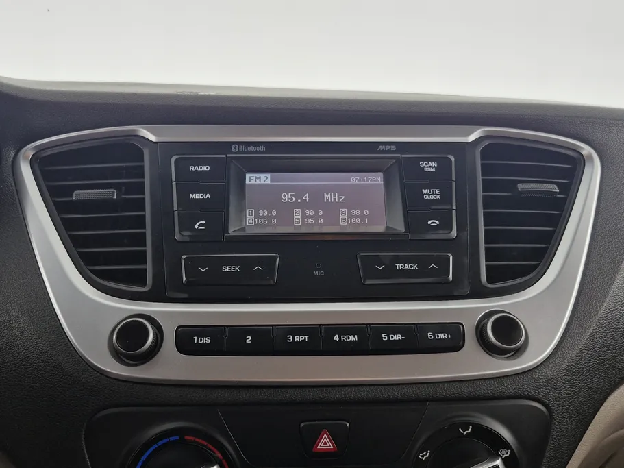 هيونداي اكسنت سمارت 2023 