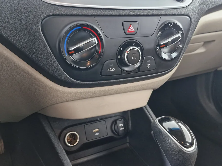 هيونداي اكسنت سمارت 2023 