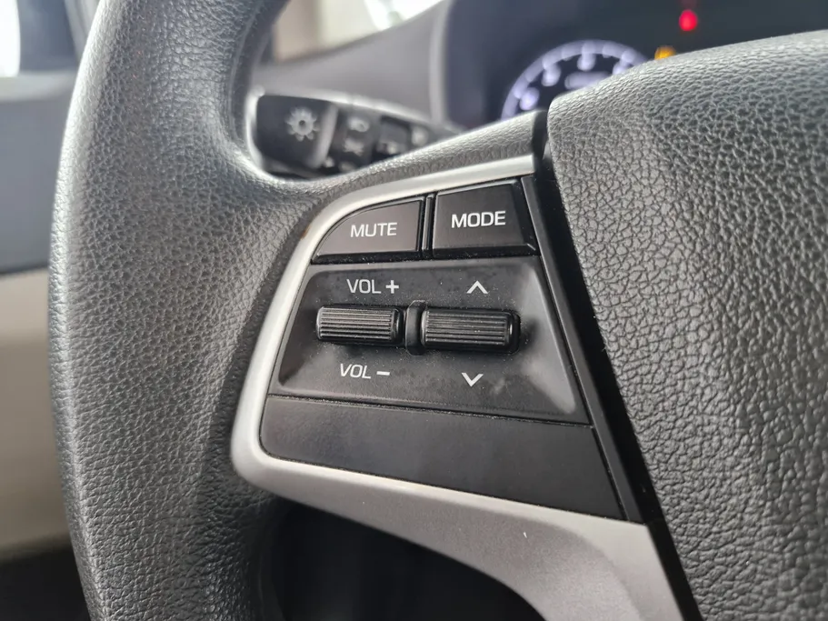 هيونداي اكسنت سمارت 2023 