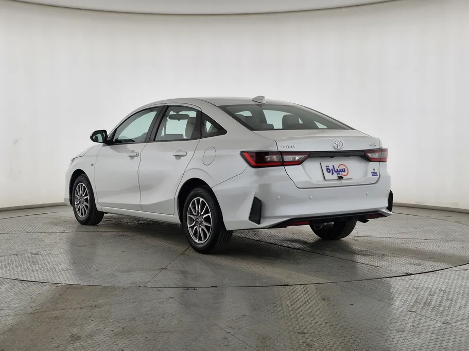 2023 Toyota Yaris  Y 