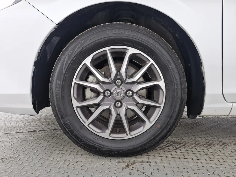 2023 Toyota Yaris  Y 