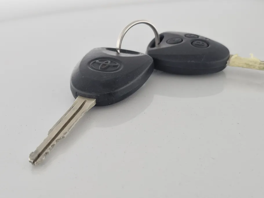 2023 Toyota Yaris  Y 