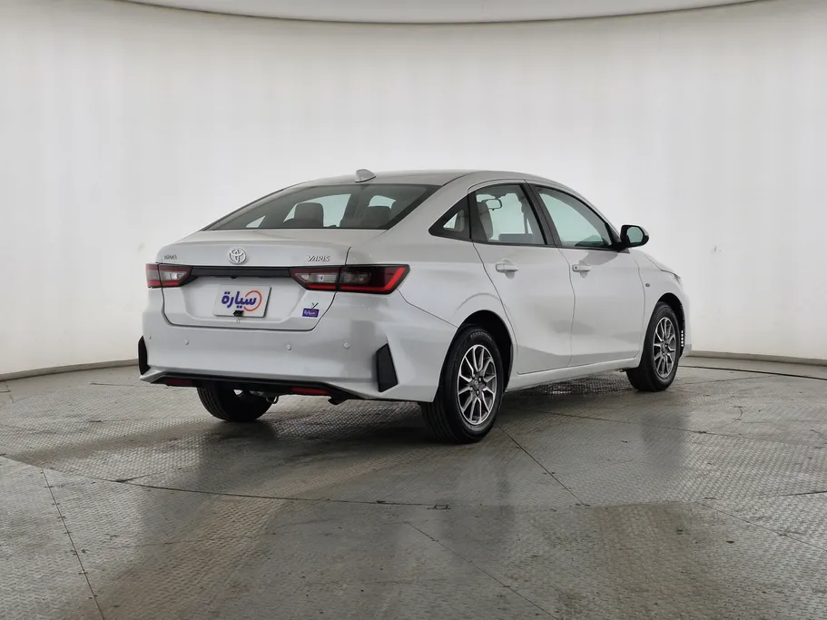 2023 Toyota Yaris  Y 