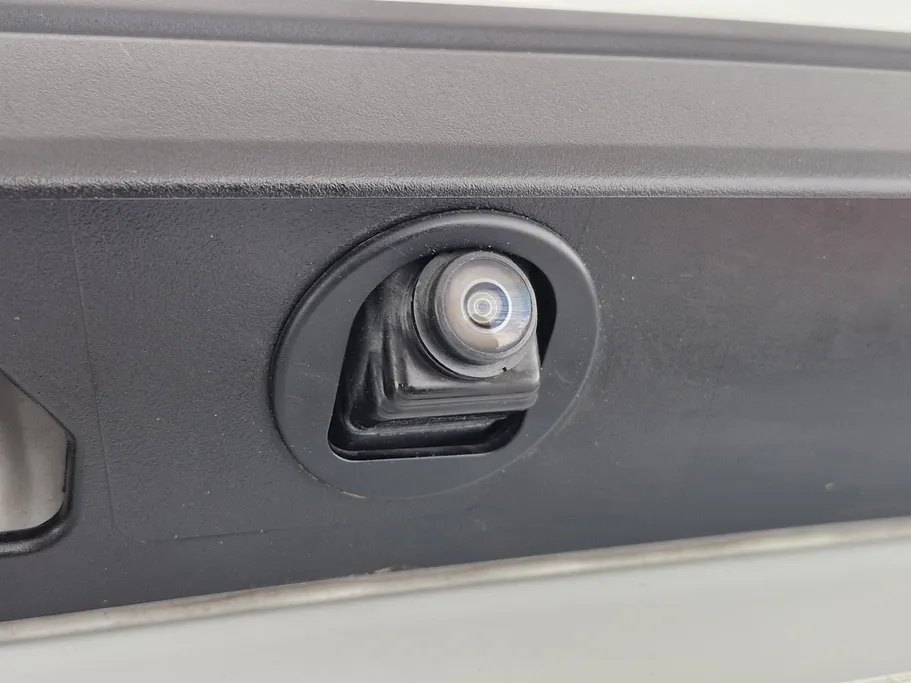 2023 Toyota Yaris  Y 