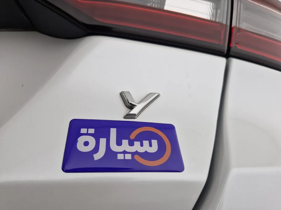 2023 Toyota Yaris  Y 