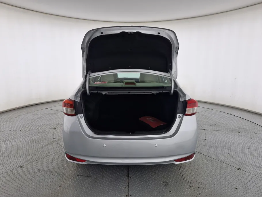 2022 Toyota Yaris  Y 