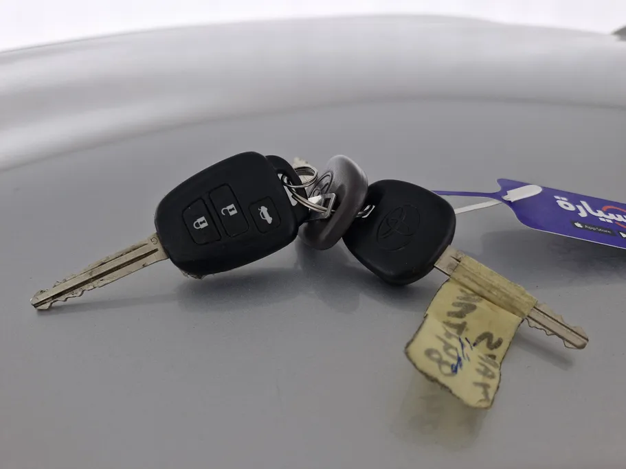 2022 Toyota Yaris  Y 