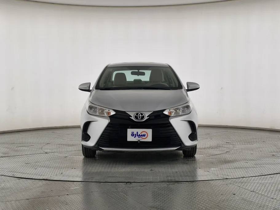 2022 Toyota Yaris  Y 