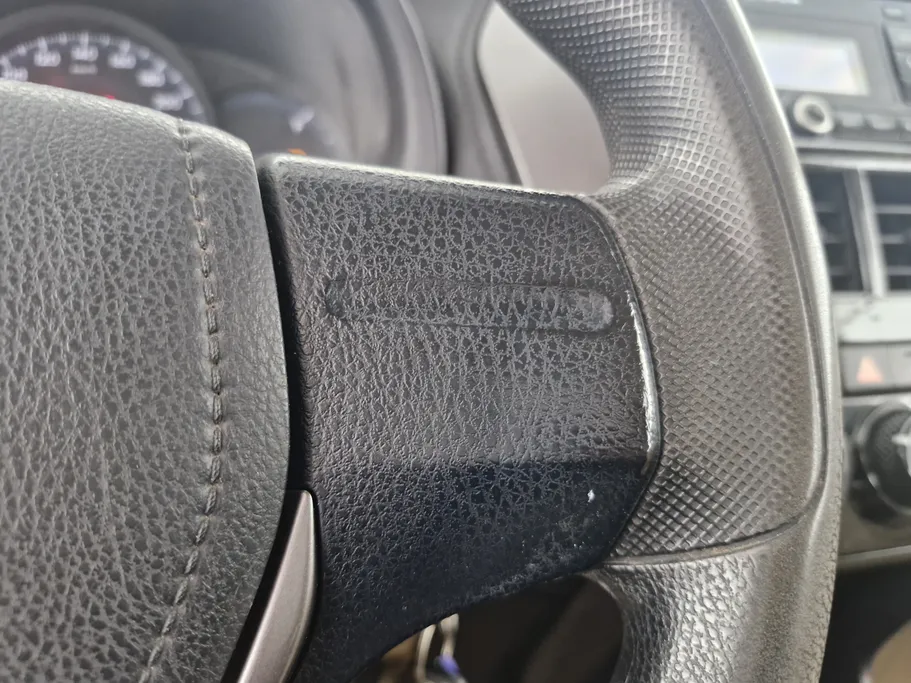 2022 Toyota Yaris  Y 