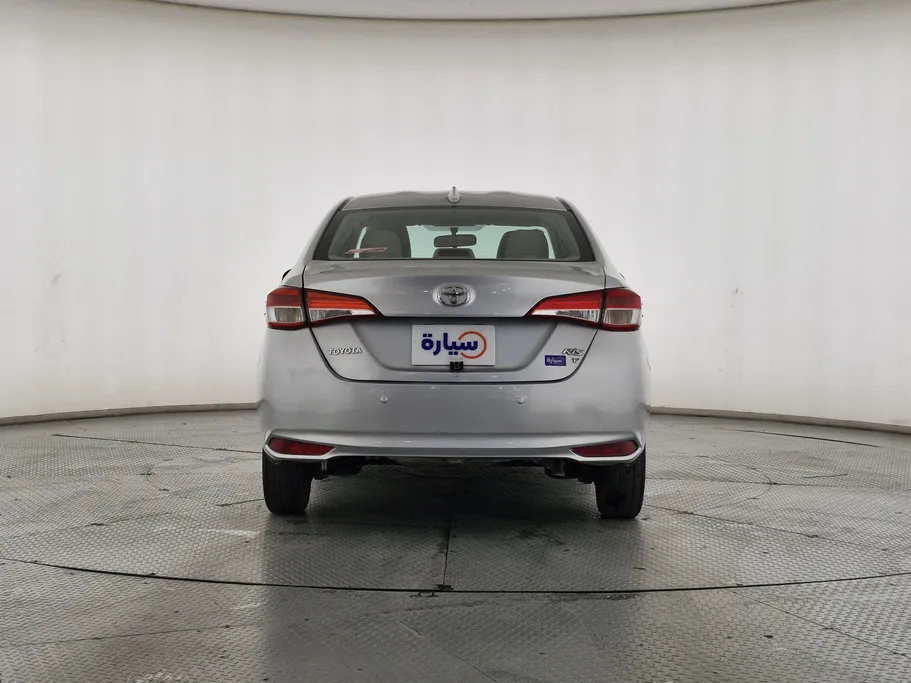 2022 Toyota Yaris  Y 