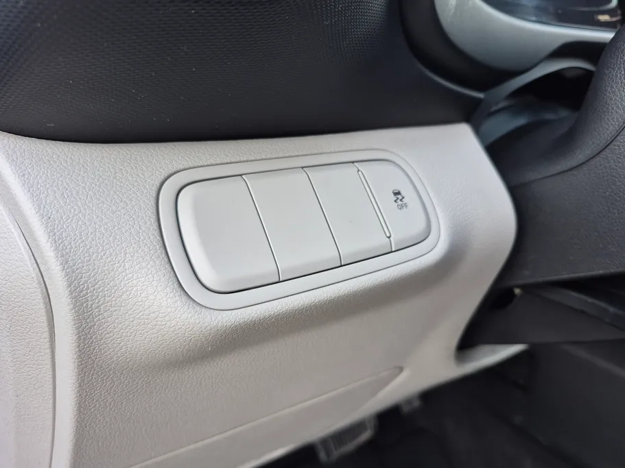 هيونداي فينو سمارت 2024 