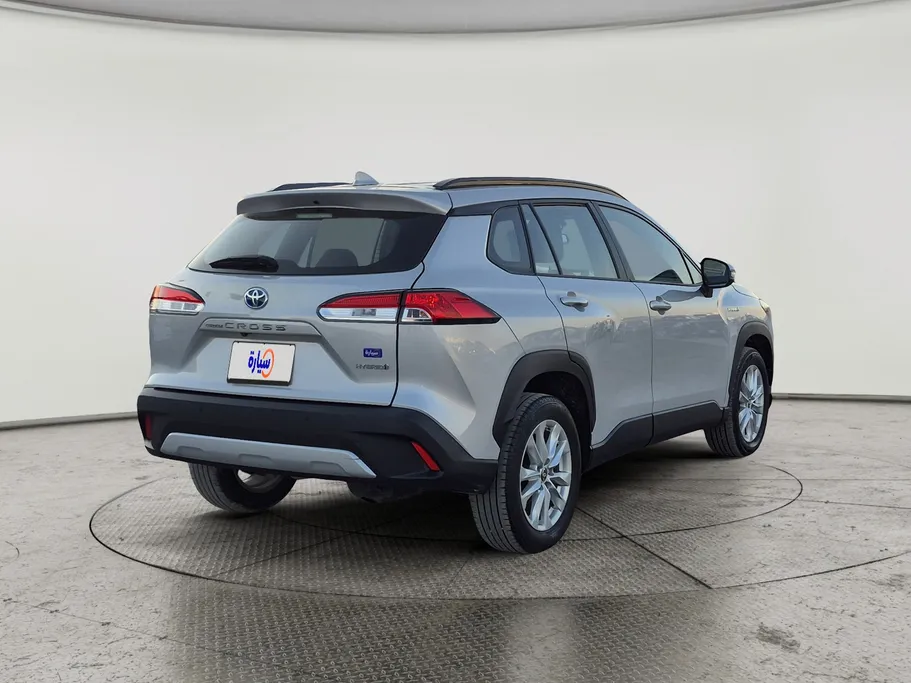 2024 Toyota Corolla Cross XLE HEV 