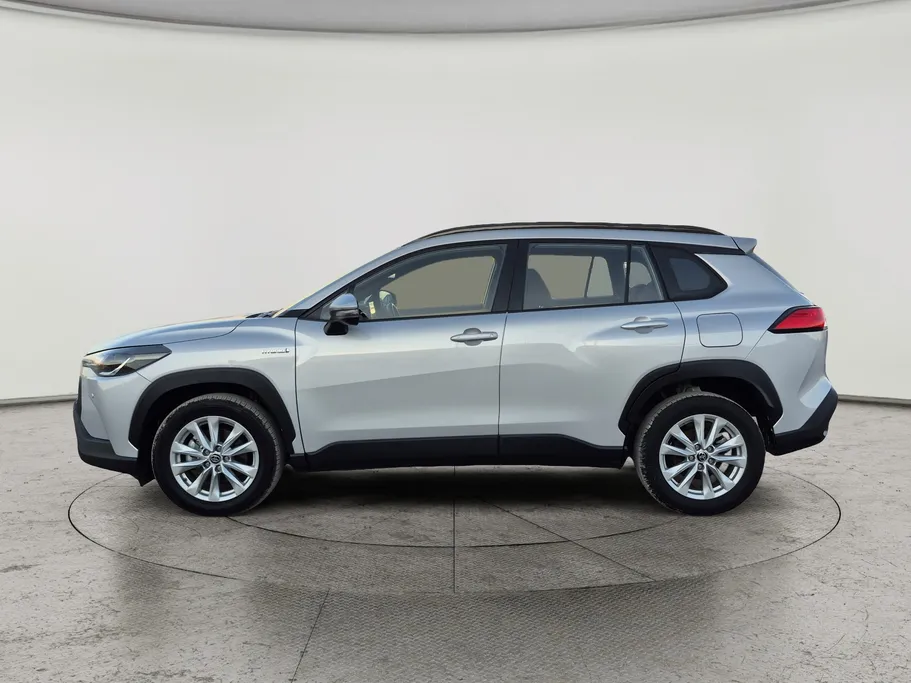 2024 Toyota Corolla Cross XLE HEV 