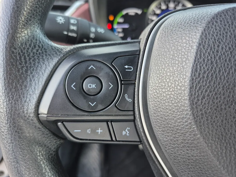 2024 Toyota Corolla Cross XLE HEV 