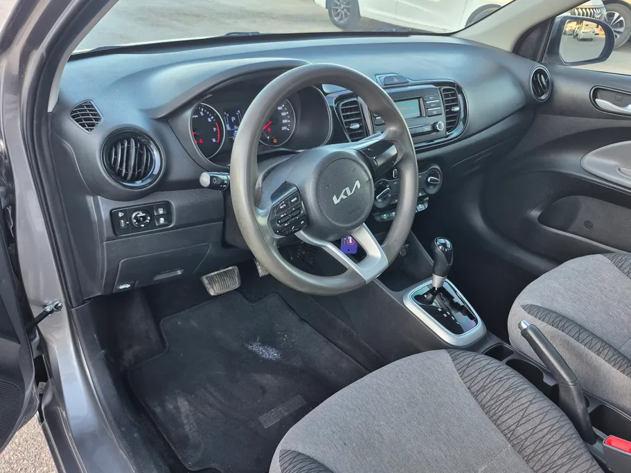 2022 Kia Pegas LX 