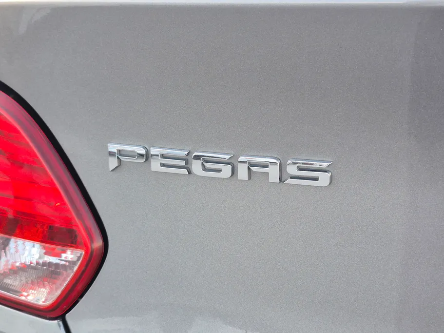 2022 Kia Pegas LX 