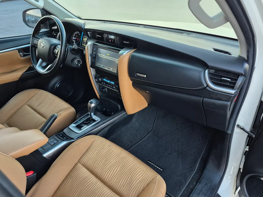 2022 Toyota Fortuner VX 