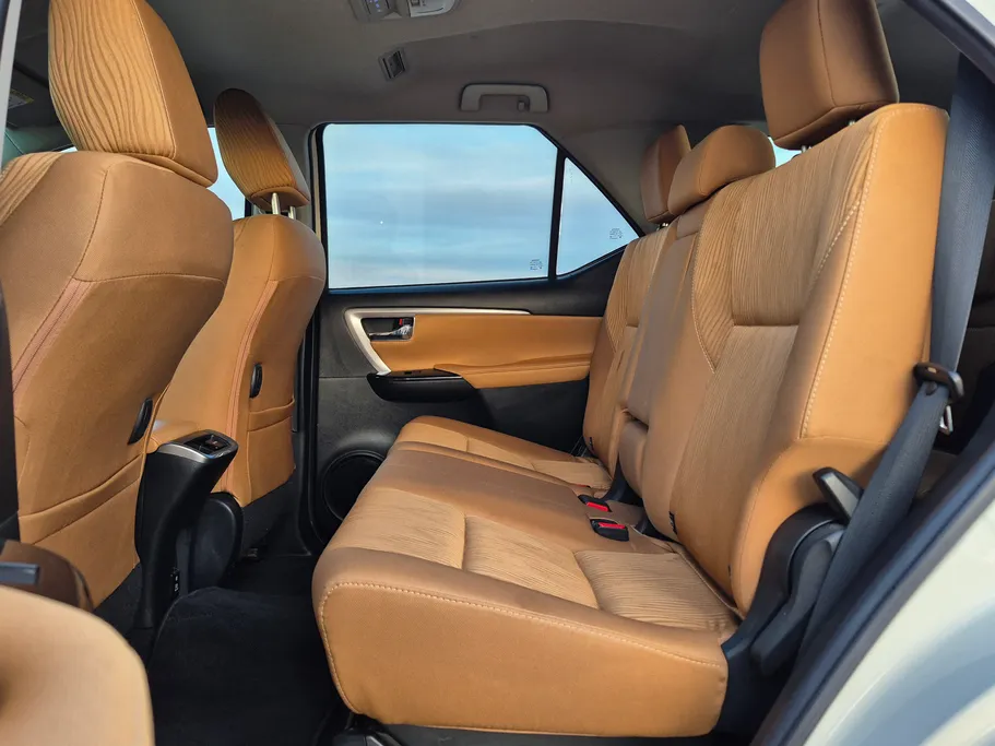 2022 Toyota Fortuner VX 