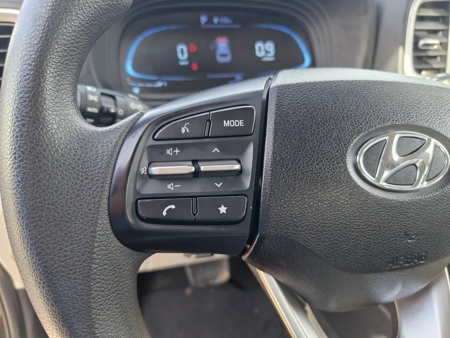 2024 Hyundai Venue Smart 