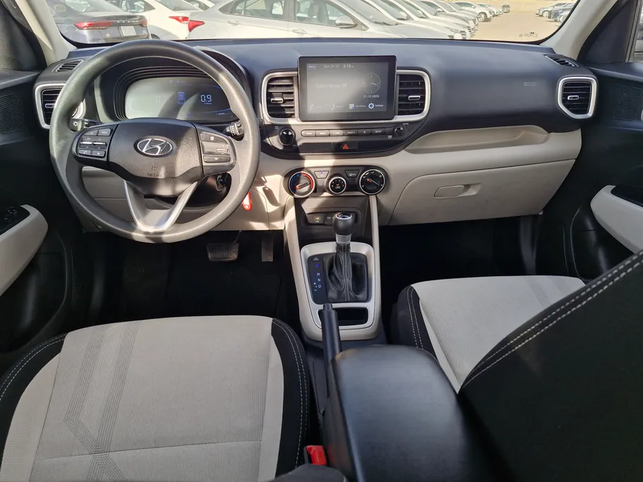 2024 Hyundai Venue Smart 