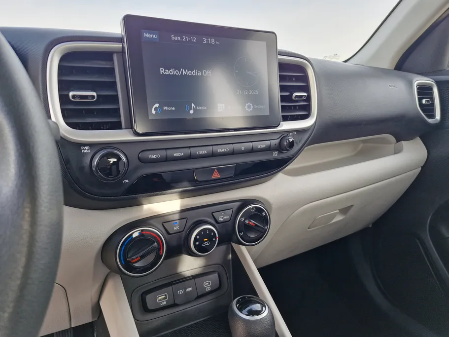 2024 Hyundai Venue Smart 