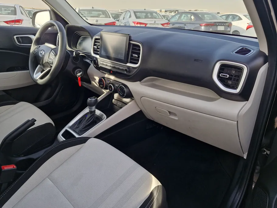 2024 Hyundai Venue Smart 