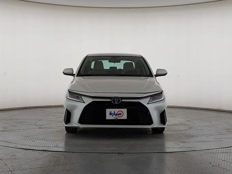 2023 Toyota Yaris  Y 