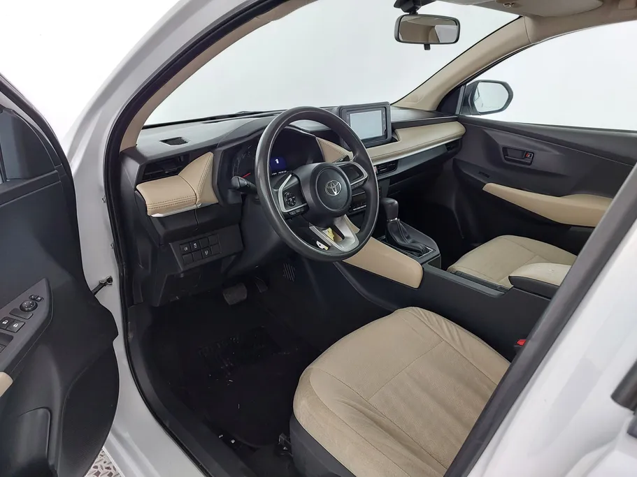 2023 Toyota Yaris  Y 