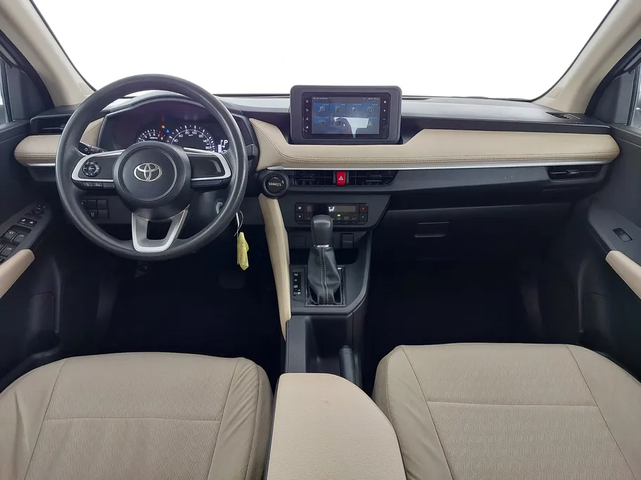 2023 Toyota Yaris  Y 