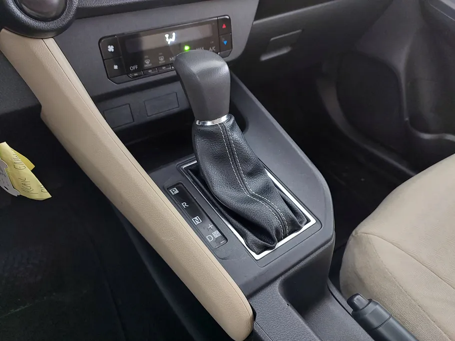 2023 Toyota Yaris  Y 