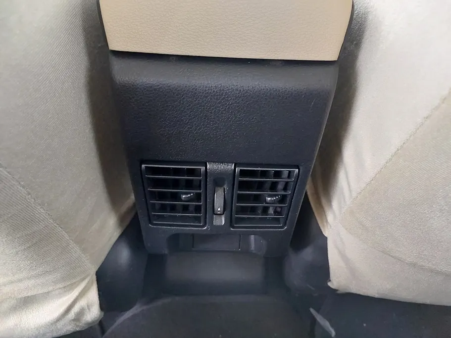 2023 Toyota Yaris  Y 